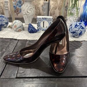 Manolo Blahnik 38.5 Brown Patent Leather Heels Classic!
